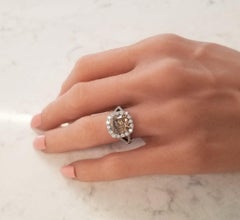 GIA zertifiziert 4::01 Karat Kissen Fancy Brown Diamond Cocktail Ring in Platin