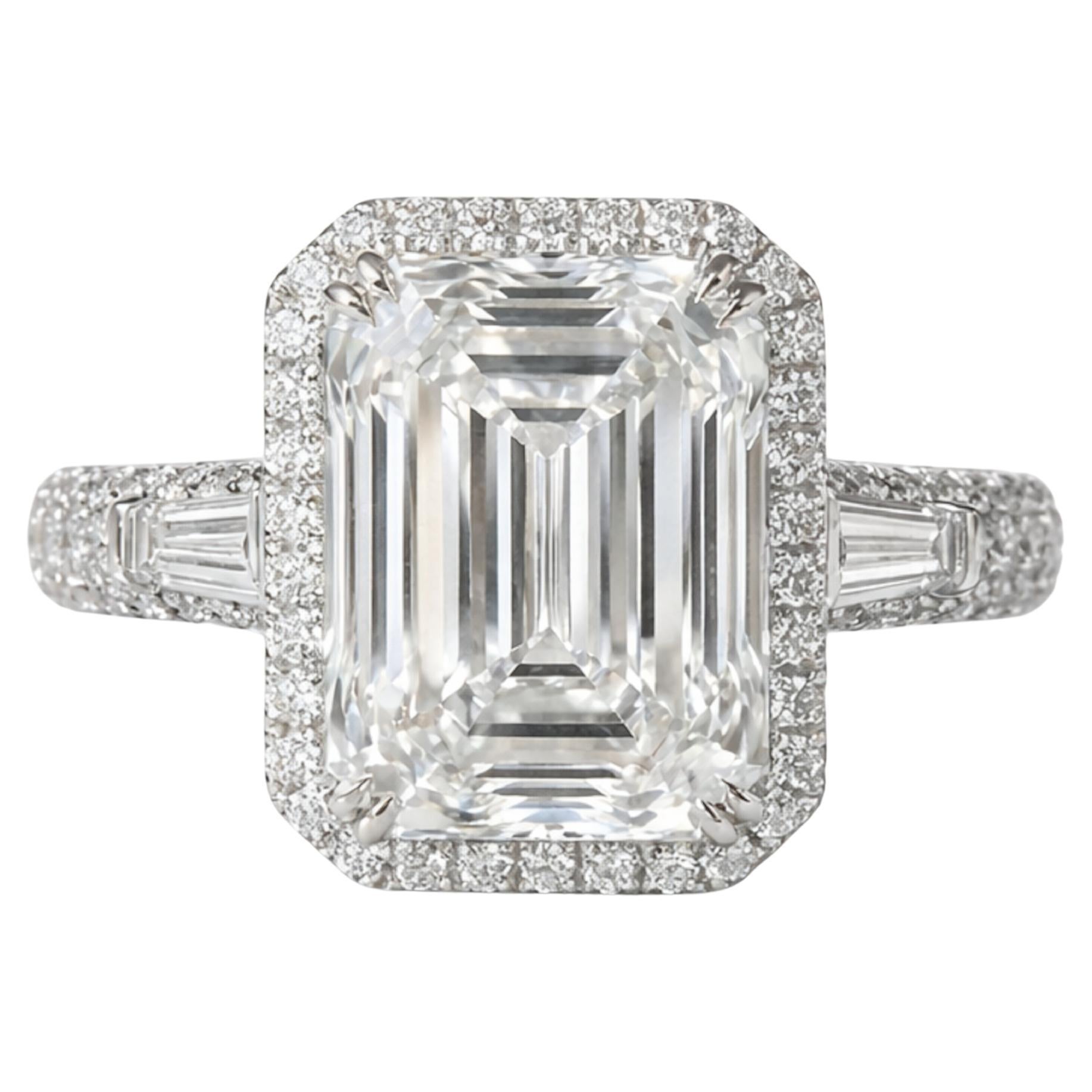GIA zertifiziert 4,01 Karat D Farbe lupenreinen Smaragdschliff Diamant Halo Ring
