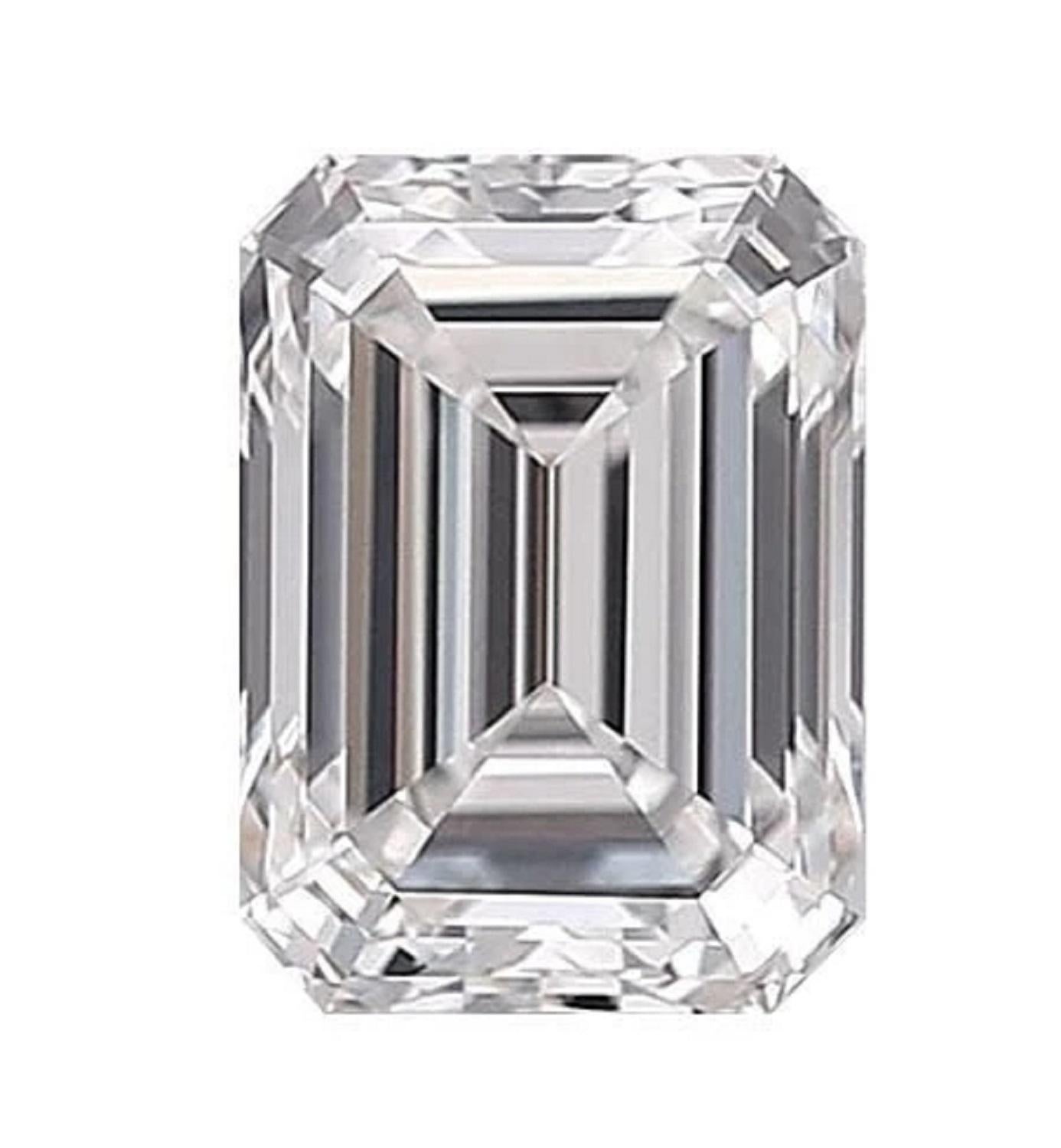 A Spectacular Emerald Cut Weighing 4 Carat with a double pave of diamonds 
a very long diamond with excellent proportions and 100% eye clean
set in solid platinum with pave diamonds



