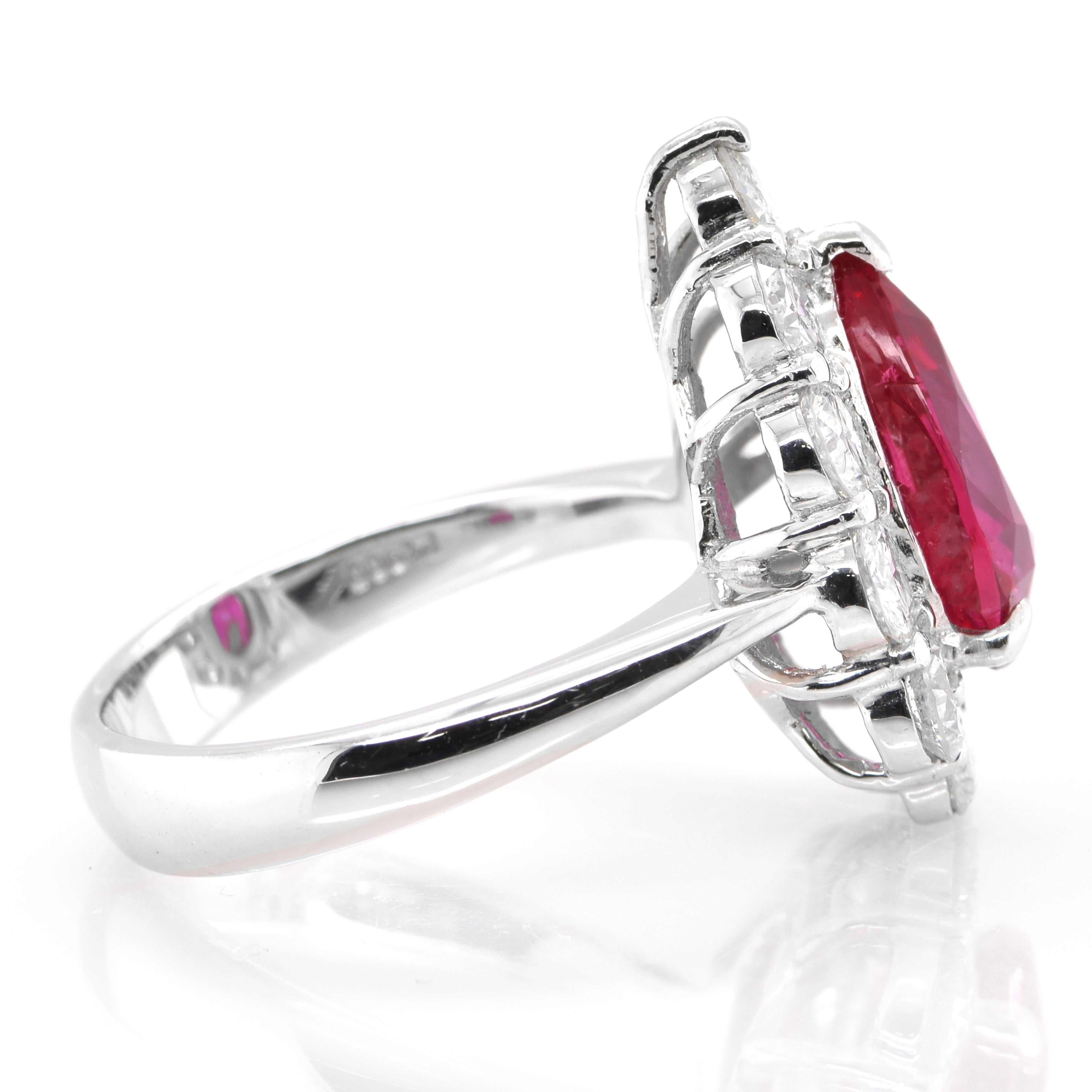 GIA Certified 4.01 Carat Natural Untreated 'No Heat' Ruby Ring Set in Platinum In New Condition In Tokyo, JP