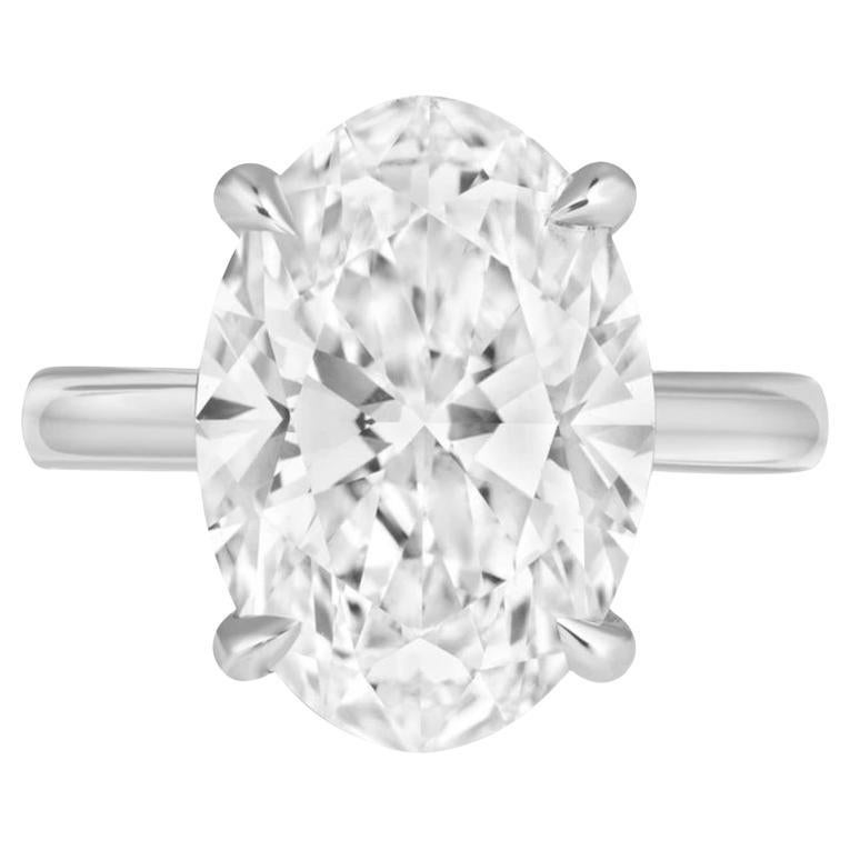 Anillo solitario de diamantes talla oval de 4,01 quilates, color D y claridad VVS1, certificado por el GIA