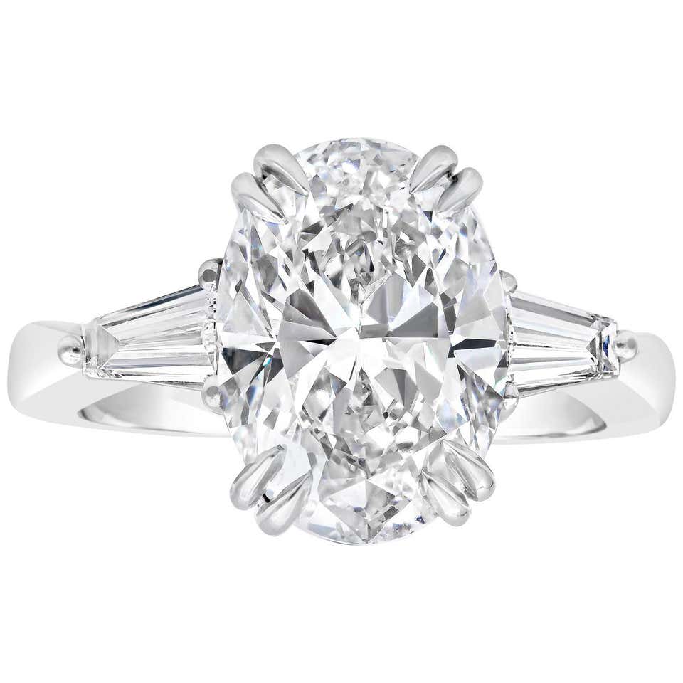 Three-Stone Oval Diamond Engagement Ring with Round Side Diamonds 'GIA ...