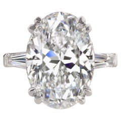 Bague de couleur D avec diamant ovale certifié GIA de 4.01 carats et baguette effilée