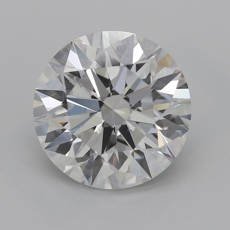 Questo lussuoso anello con diamante, caratterizzato da una splendida pietra centrale rotonda di 4,01, cattura l'attenzione con il suo eccezionale grado G e SI1, garantendo una brillantezza accattivante da ogni angolazione. Realizzato in uno