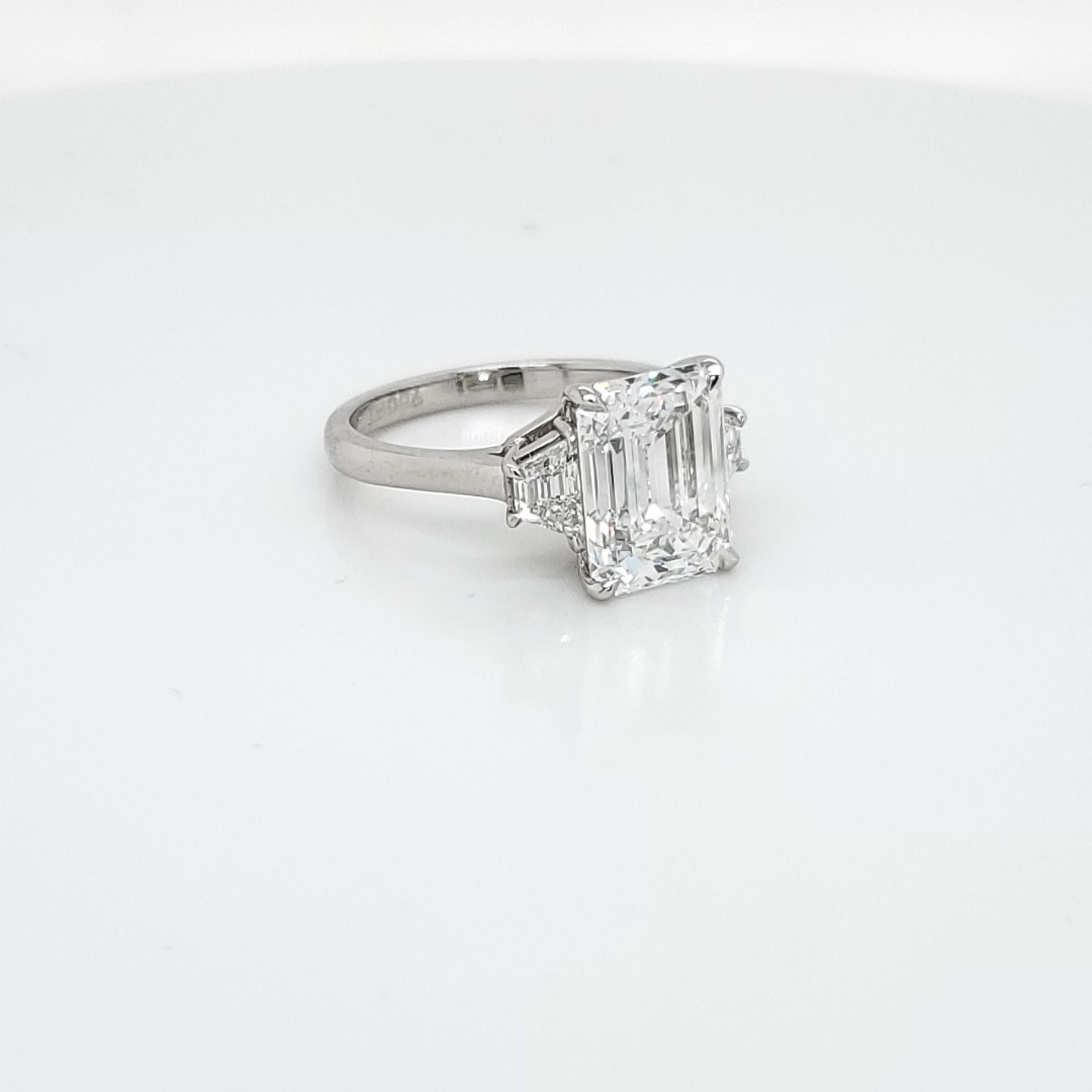 GIA Certified 4.02 Carat Emerald Cut Three-Stone Ring In New Condition In New York, NY