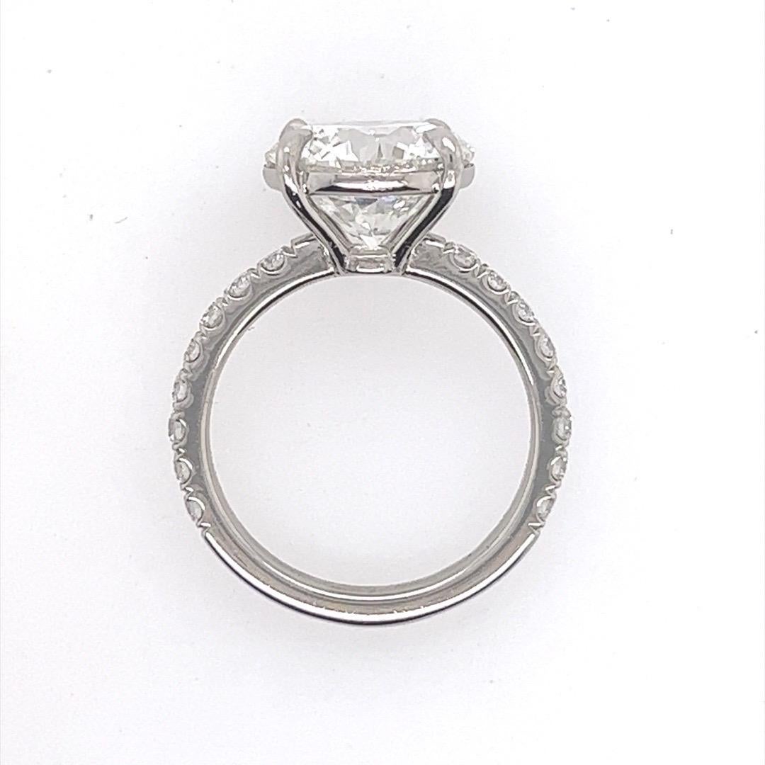 Modern GIA Certified 4.02 Carat G SI2 Ex Cut None Natural Round Diamond Engagement Ring For Sale