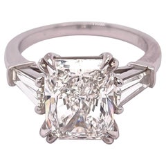 GIA Certified 4.02 Carat Radiant Diamond Engagement Ring Platinum Mounting