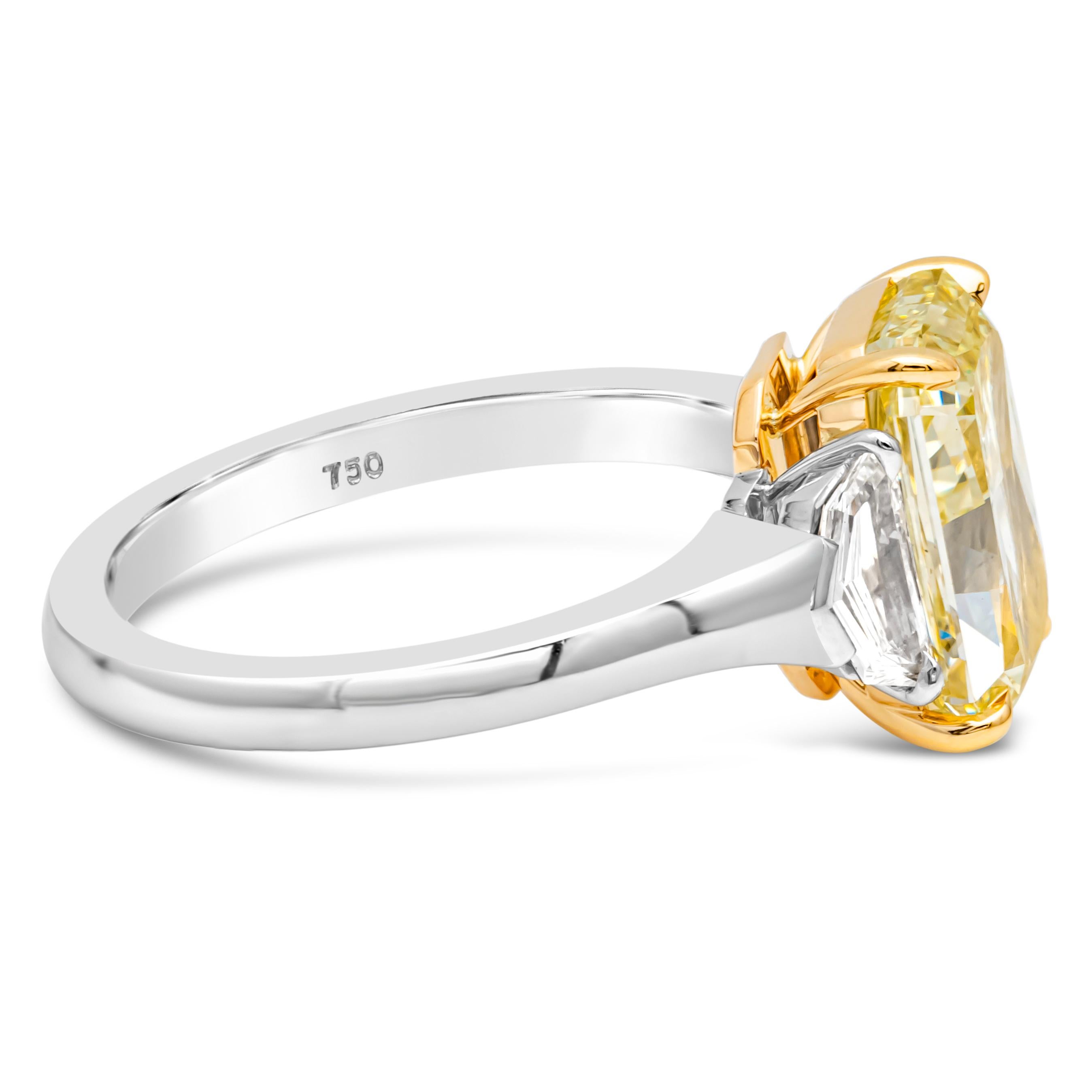 GIA Certified 4.02 Carats Radiant Cut Yellow Diamond Ring In New Condition For Sale In New York, NY