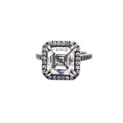 Anello in platino con diamante taglio Asscher certificato GIA da 4,02 carati con purezza VS1 e colore H. H.