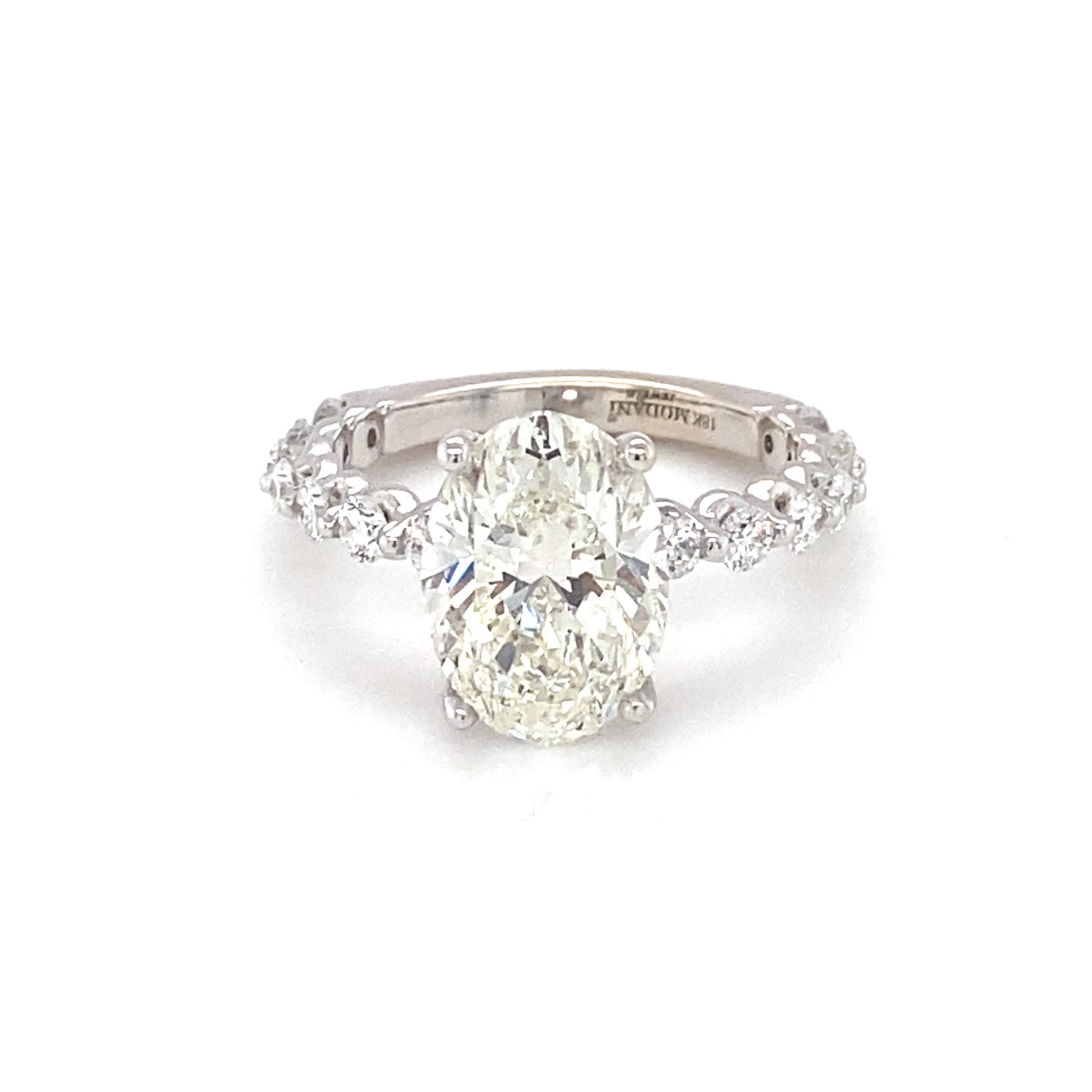Verlobungsring, GIA-zertifizierter 4,03 Karat ovaler Diamant in Weißgold (Ovalschliff) im Angebot