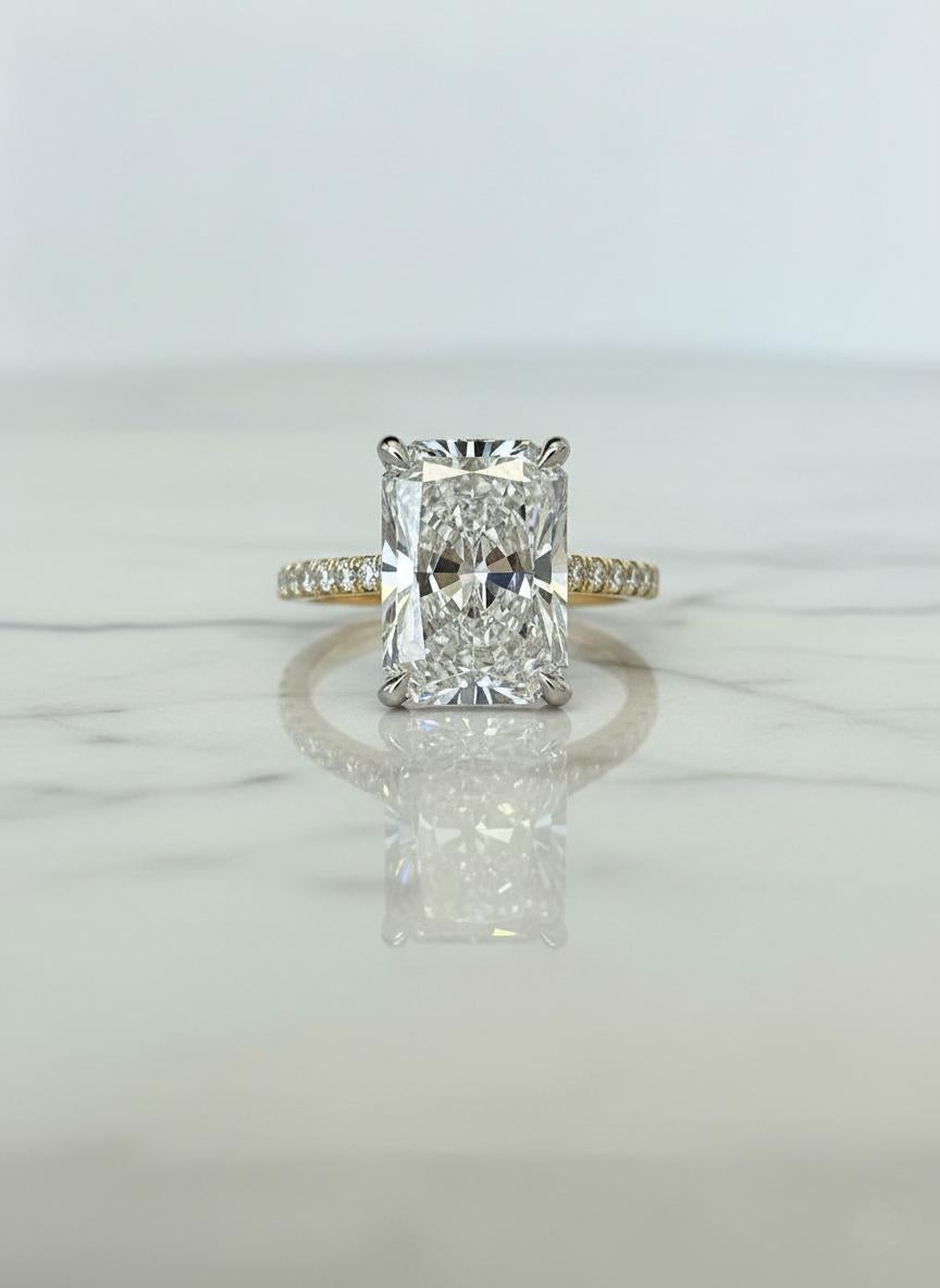 Bague de fiançailles en diamant certifié GIA de 4,03 carats à taille rayonnante (couleur H, VS2 Clari... Neuf - En vente à Chicago, IL