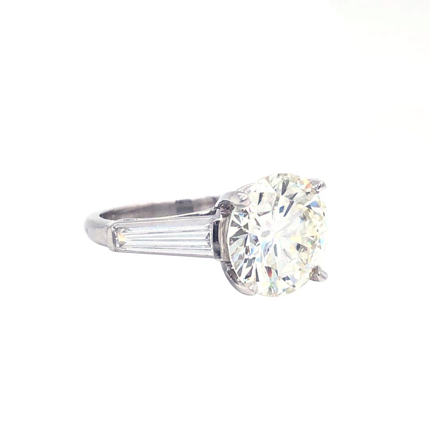 4.03 Carat GIA Certified Round Brilliant Cut Diamond Platinum Engagement Ring In Good Condition In Aventura, FL