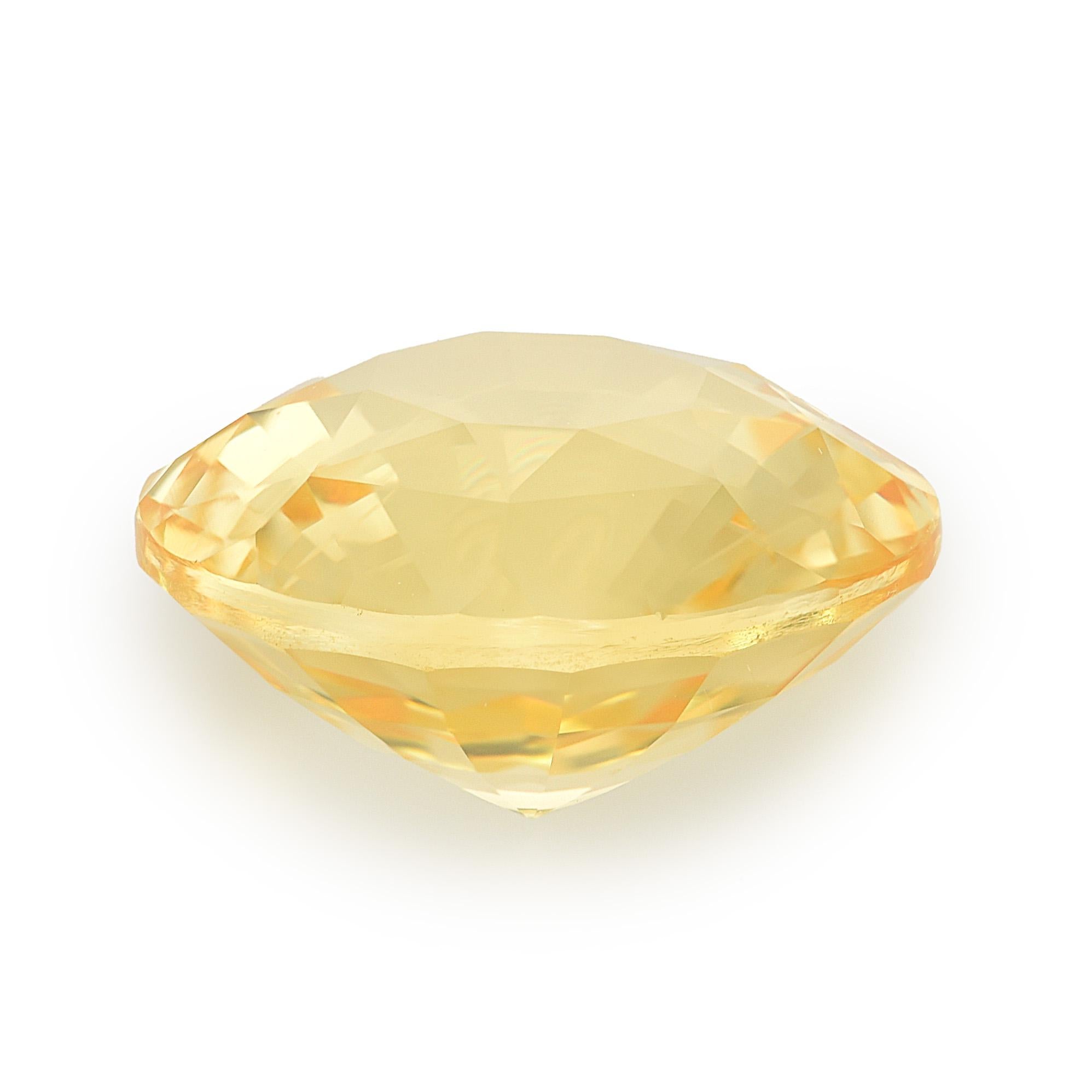 GIA Certified 4.03 Carats Unheated Yellow Sapphire In New Condition For Sale In Los Angeles, CA