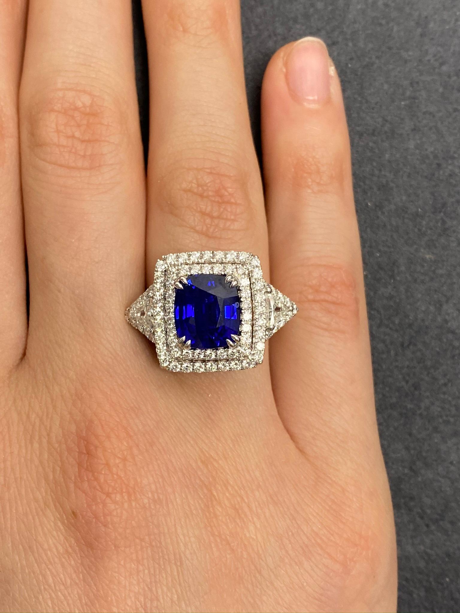 GIA Certified 4.04 Carat Sapphire and Diamond Cocktail Ring In New Condition For Sale In Great Neck, NY