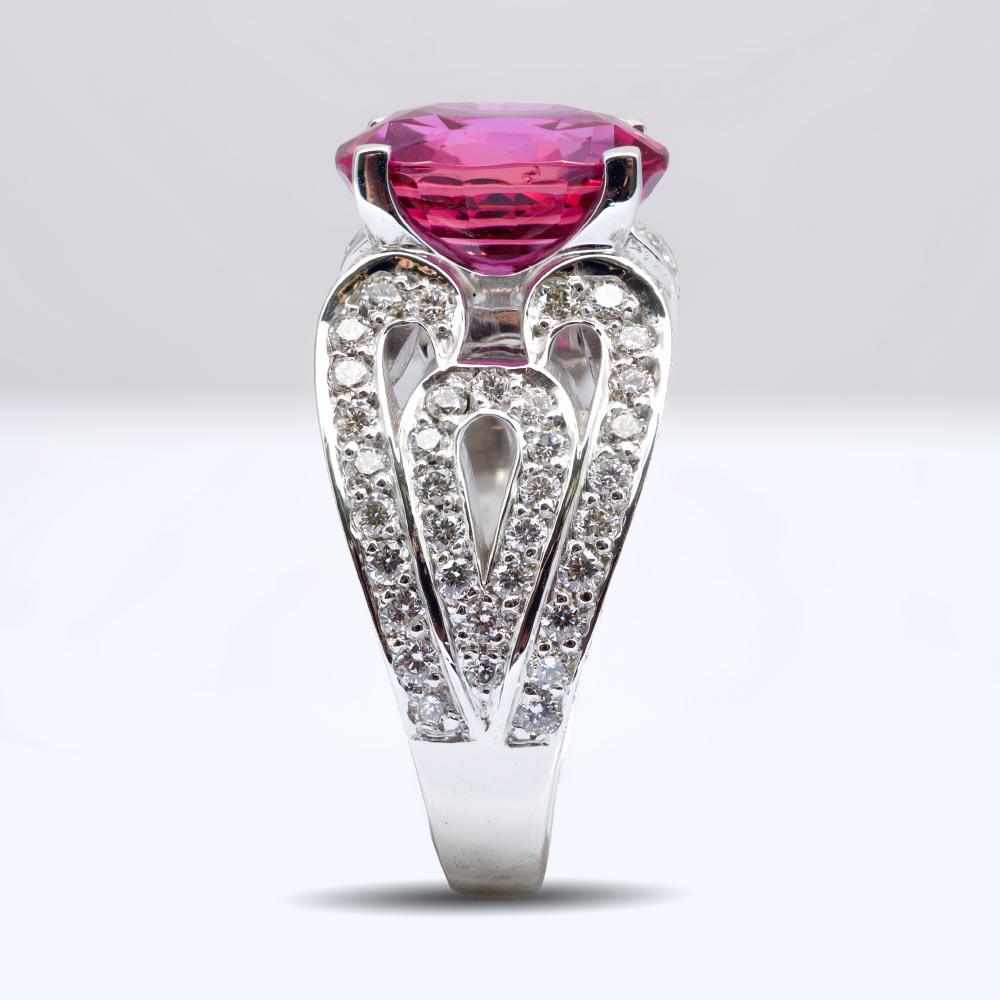 GIA Certified 4.05 Carat Unheated Pink Sapphire Diamond 14k White Gold Ring In New Condition For Sale In Los Angeles, CA