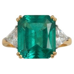 GIA Certified 4.07 Carat Colombian Emerald and Diamond Ring in 18K Yellow Gold