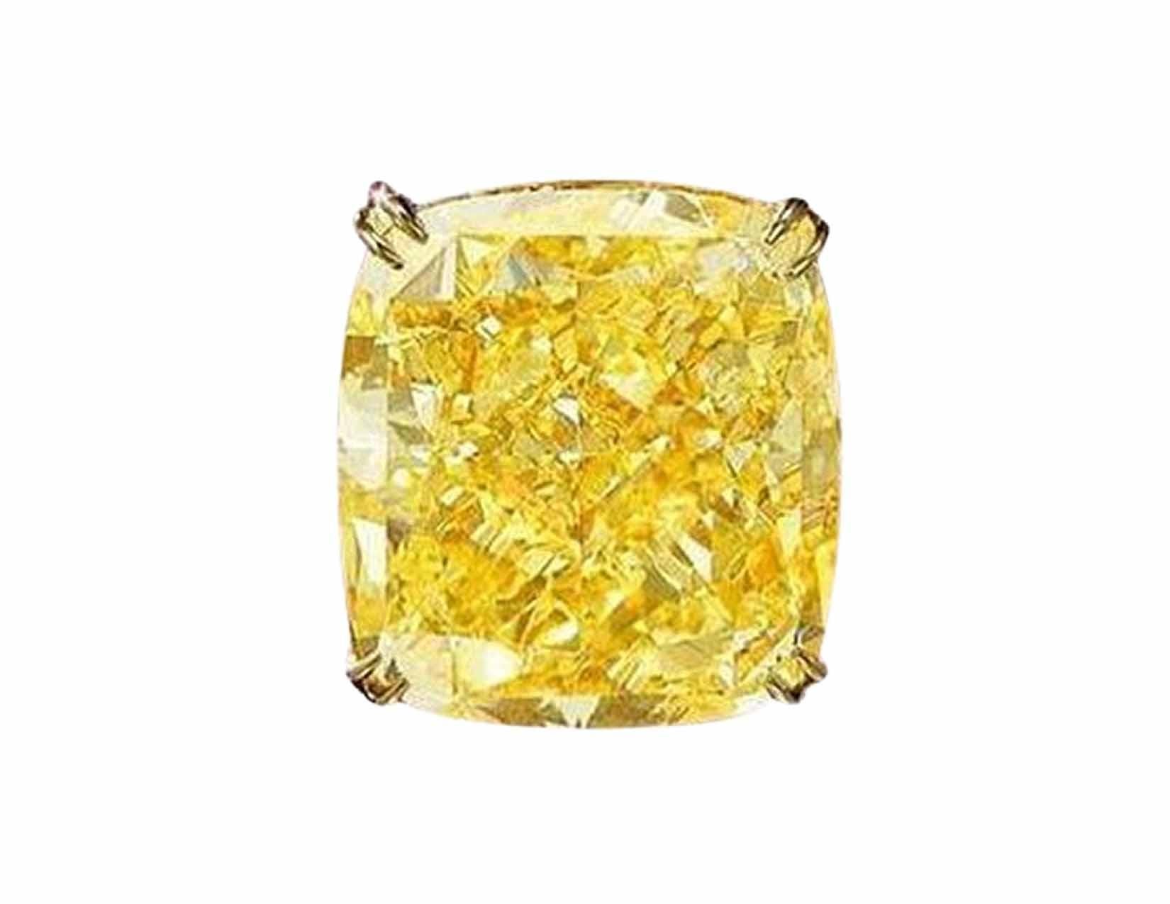 Contemporain Boucles d'oreilles en diamant jaune certifié GIA de 4 carats à taille coussin en vente