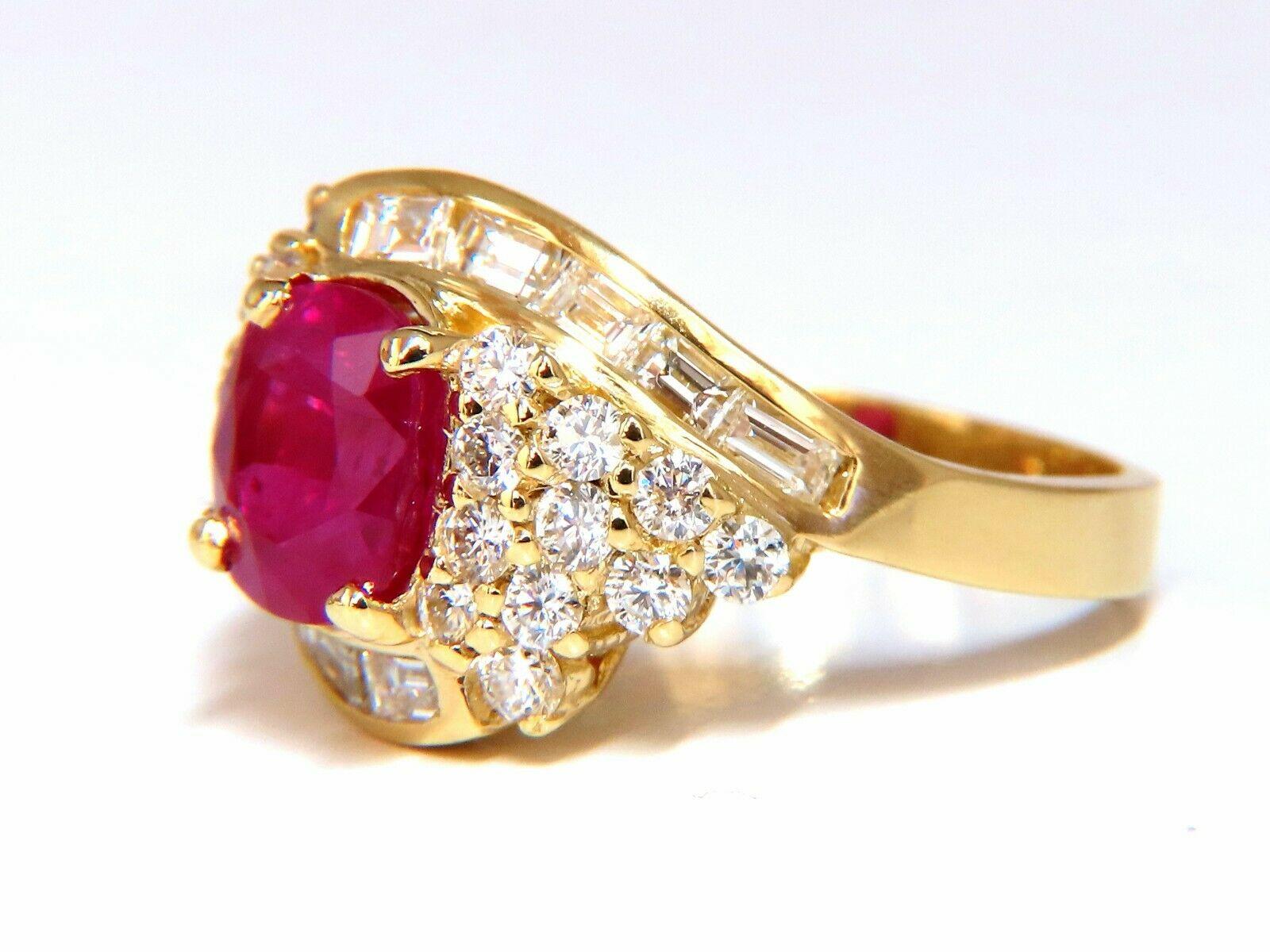 GIA Certified 4.08 Carat Burma Red Ruby Diamonds Ring 18 Karat In New Condition For Sale In New York, NY