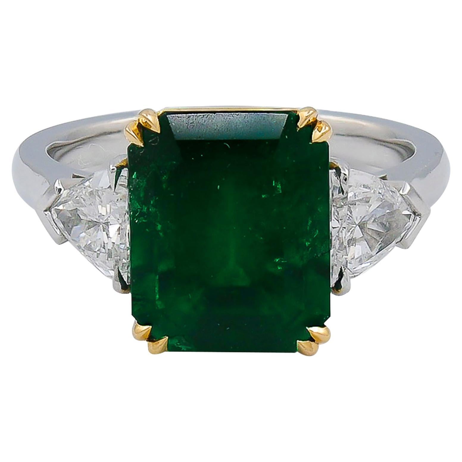 Spectra Fine Jewelry GRS Certified 4.09 Carat Colombian Emerald Diamond Ring For Sale