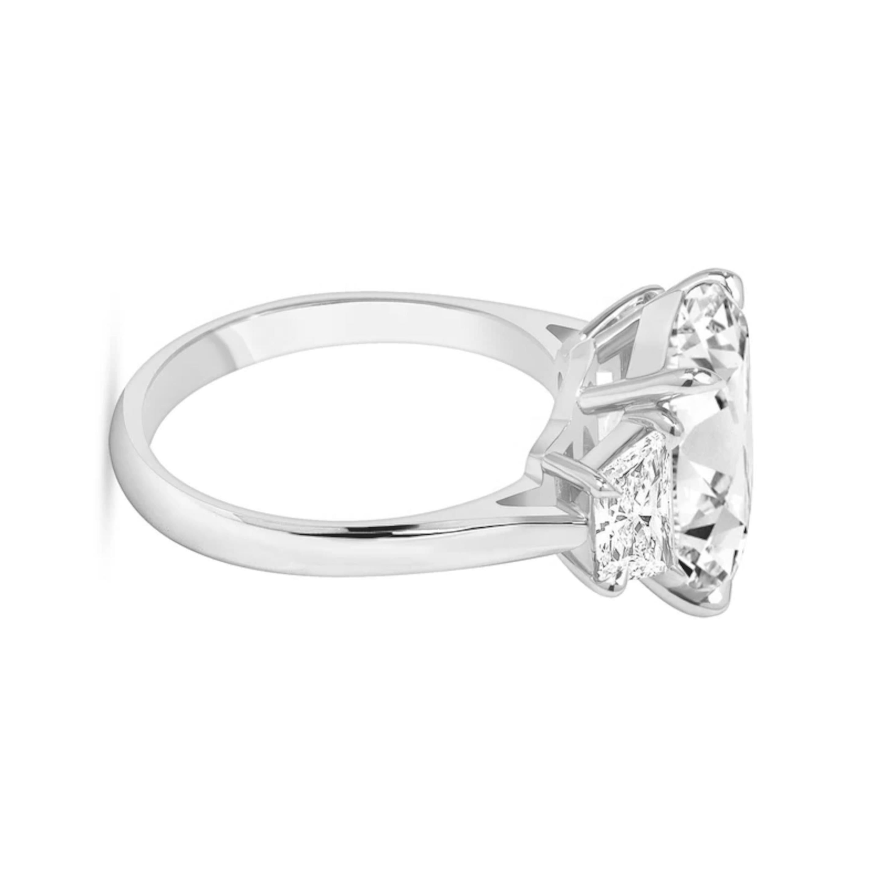 Contemporary GIA Certified 4.01 Carat Radiant Cut Diamond F Color Ring in 18K White Gold For Sale