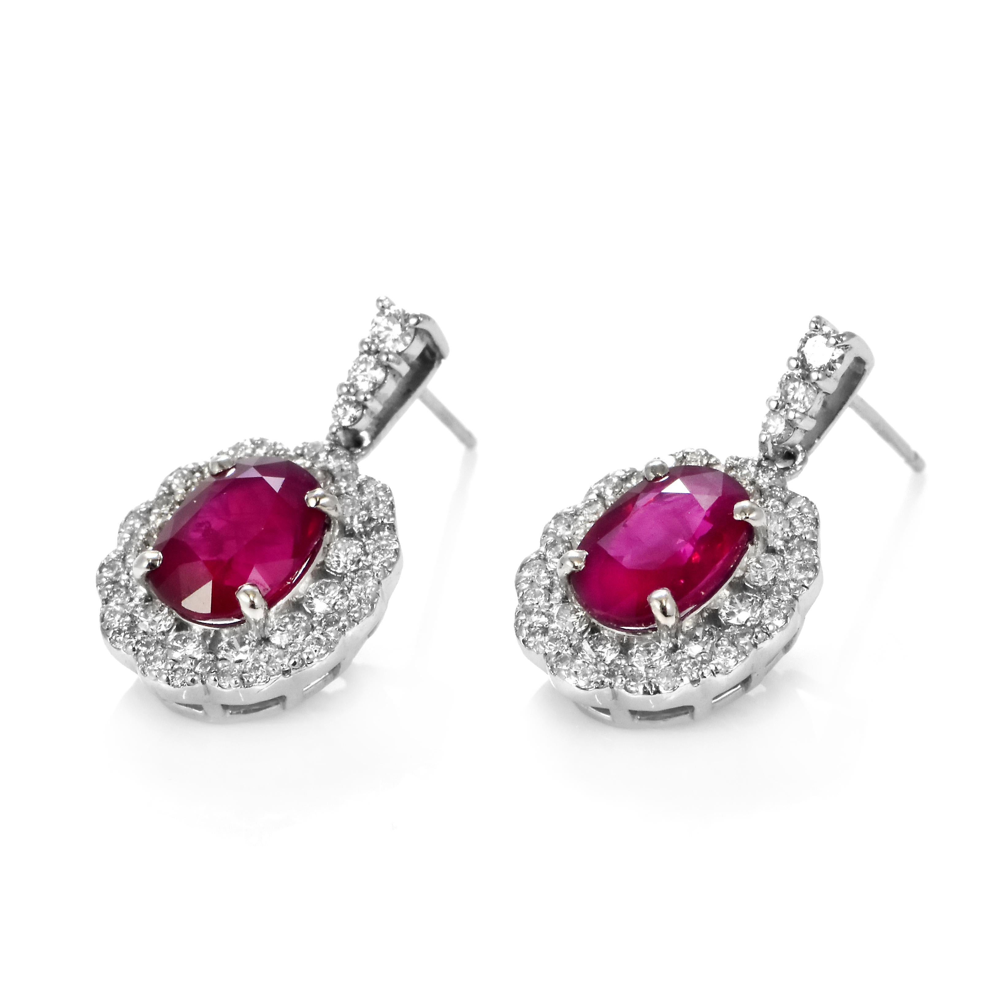 GIA Certified 4.10 Carats Natural Burmese Ruby Earrings Made in Platinum In New Condition For Sale In Tokyo, JP