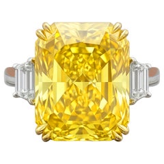 GIA Certified 4.26 Carat Fancy Vivid Yellow Diamond Internally Flawless