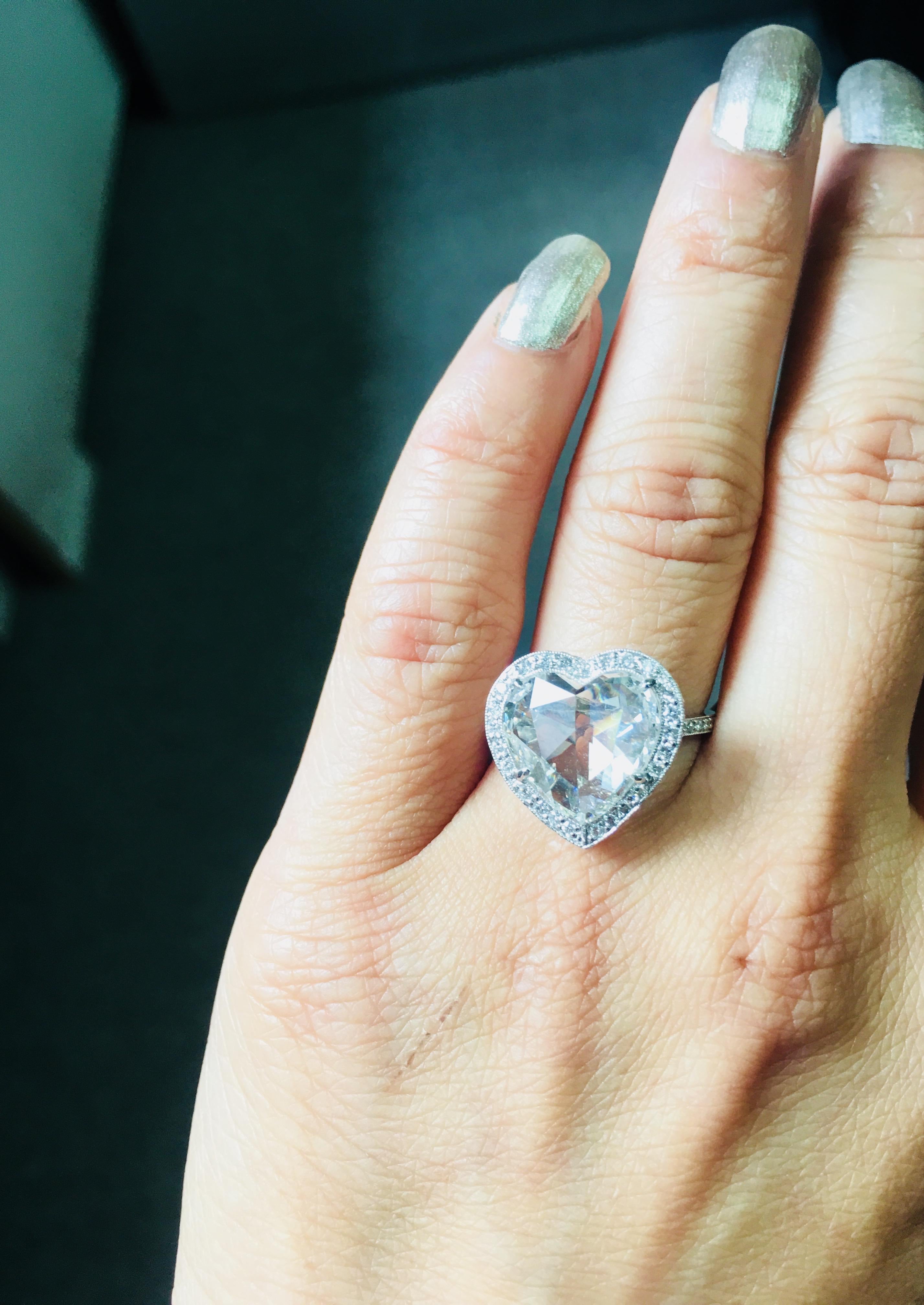 GIA-zertifizierter 4,11 Karat Ring in Herzform aus Platin mit Rosenschliff (Zeitgenössisch)