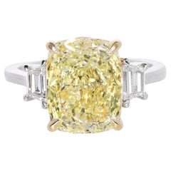 GIA Certified 4.12 Carat Cushion Cut Fancy Yellow Diamond Ring VVS1 Clarity