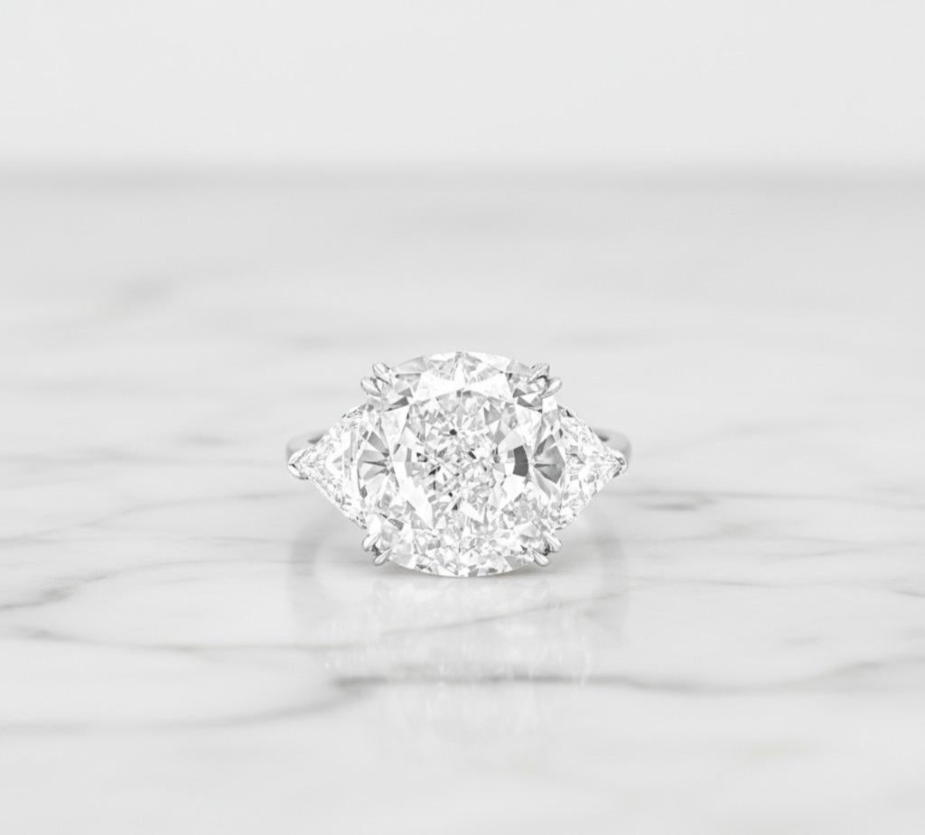 Contemporain Bague à diamant brillant coussin de 4.13 carats certifiée par la GIA en vente