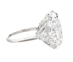 GIA Certified 4.01 Carat Oval Cut D Color Diamond Ring in Platinum with trillion