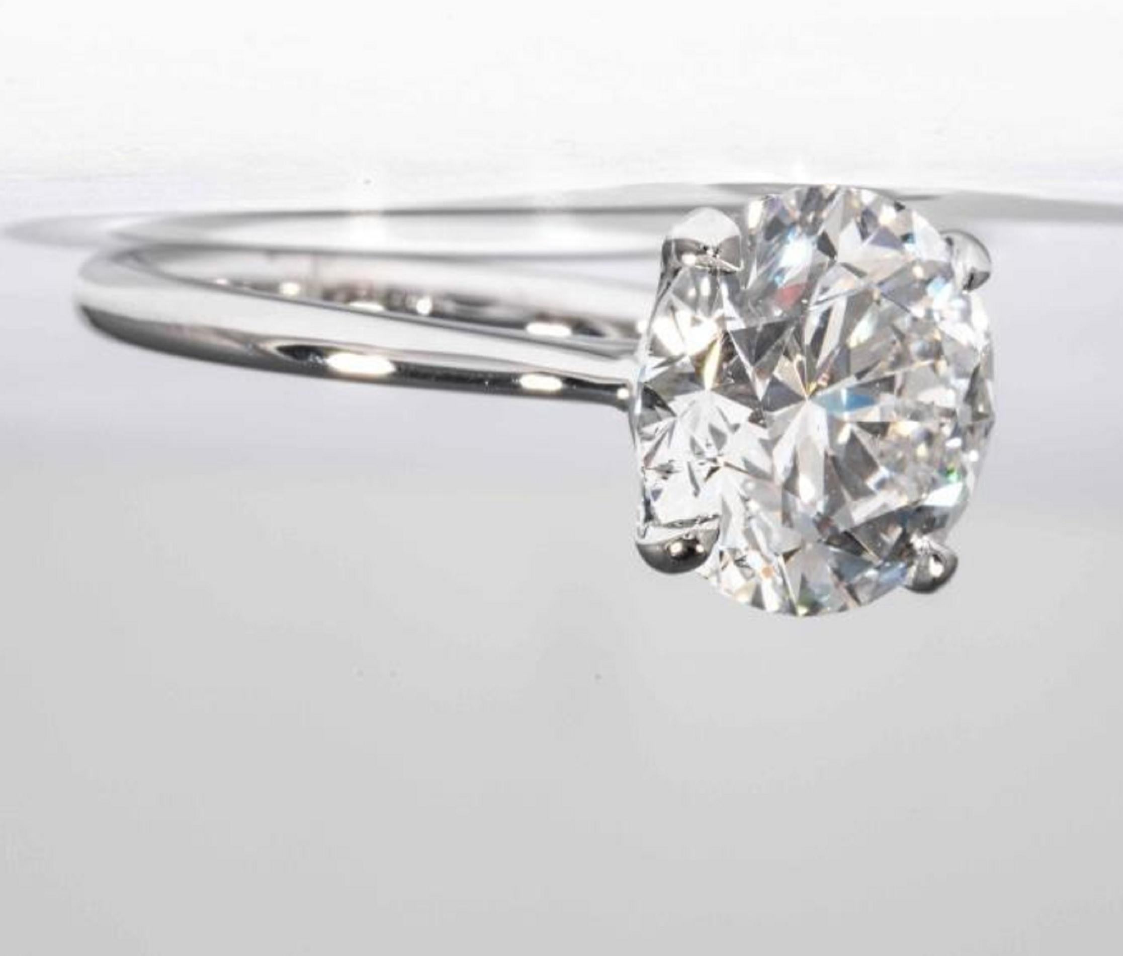 GIA Certified 4.13 Carat Round Brilliant Cut Diamond Platinum Ring In New Condition In Rome, IT