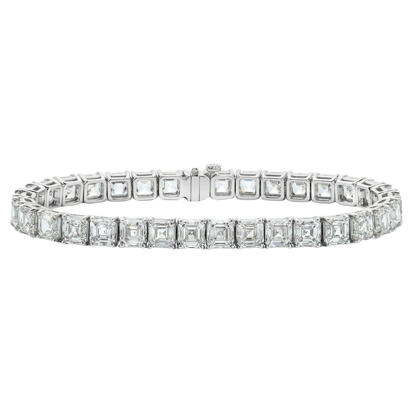 Pulsera de tenis de diamantes talla Asscher con certificado GIA de 41,62 ct en venta