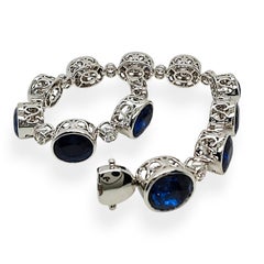 Bracelet en or blanc serti d'un saphir rond certifié par le GIA de 41,85 carats