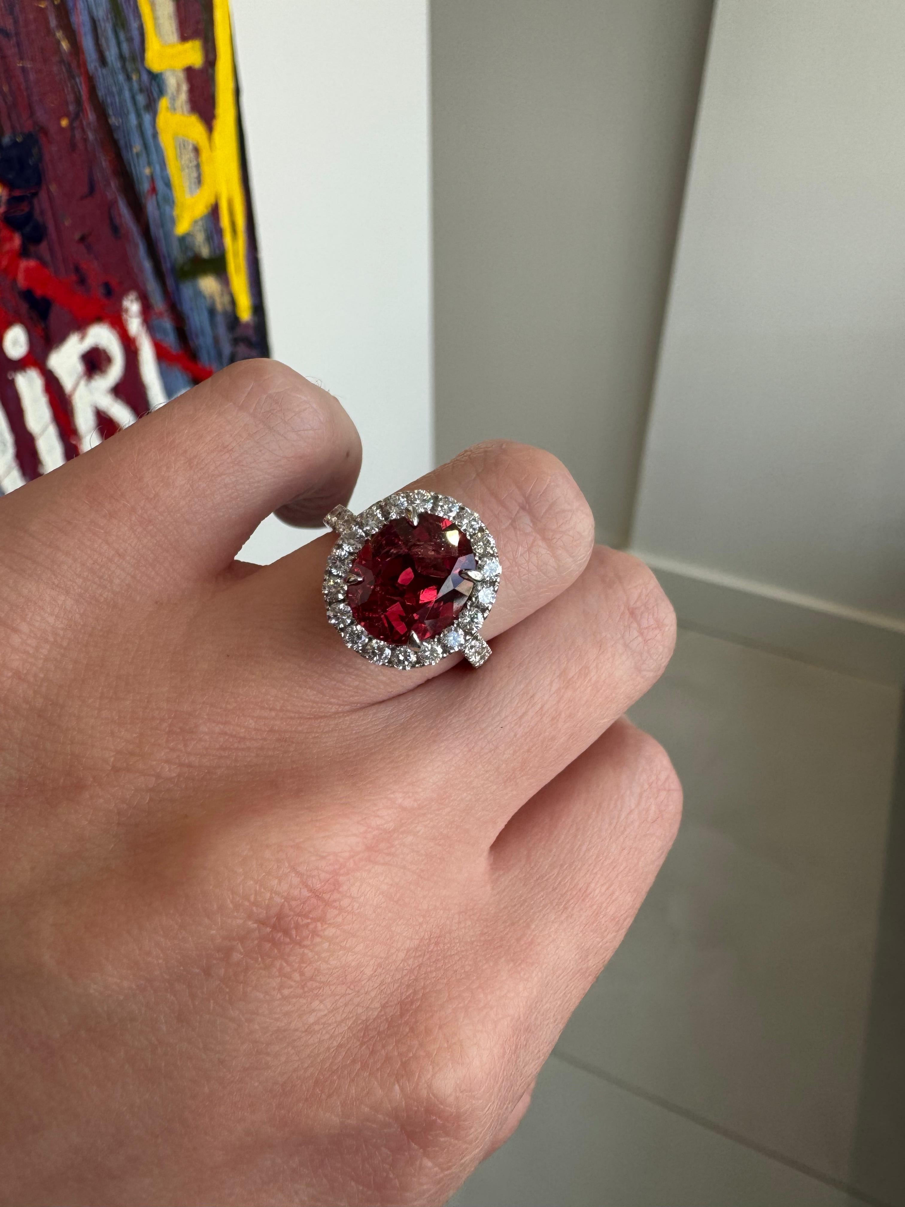 Anillo de rubíes y diamantes de 4,18 ct sin calor certificado por GIA Moderno en venta