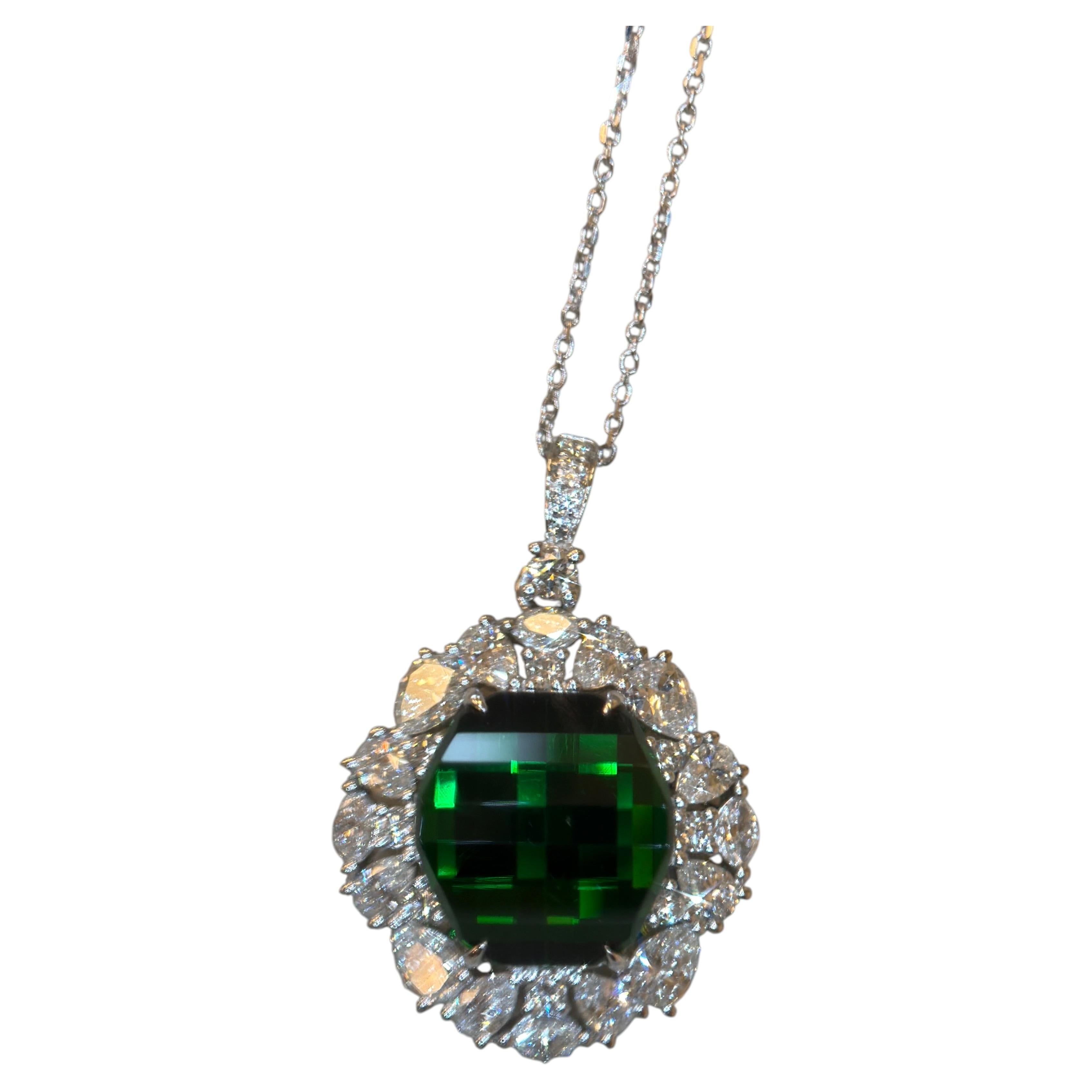 Collana con ciondolo con diamante tsavorite naturale da 4,20 carati, taglio fancy, certificato GIA