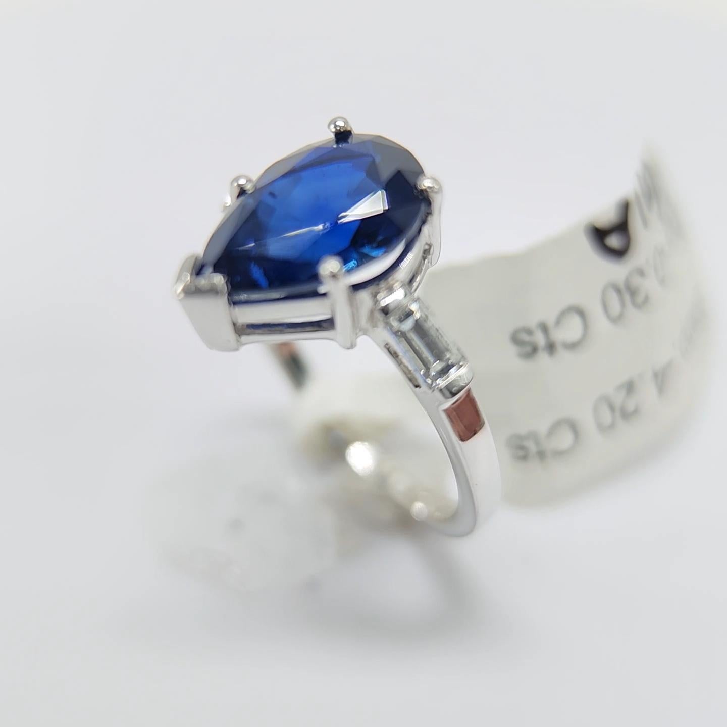 Bleu poire certifié GIA 4,20 carats  bague en saphir  en platine. en vente 10