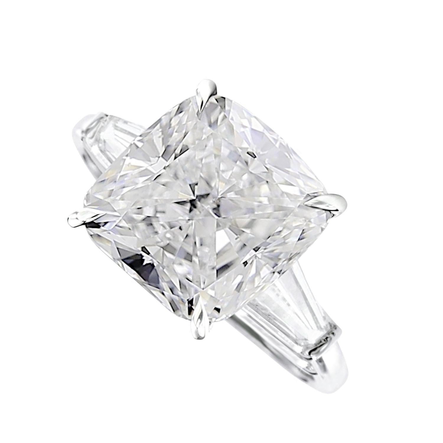 Contemporary GIA Certified 4.23 Carat Cushion Cut Diamond Platinum Ring For Sale