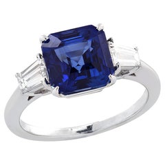 Anillo con zafiro azul real de 4,23 quilates y diamantes, certificado por el GIA