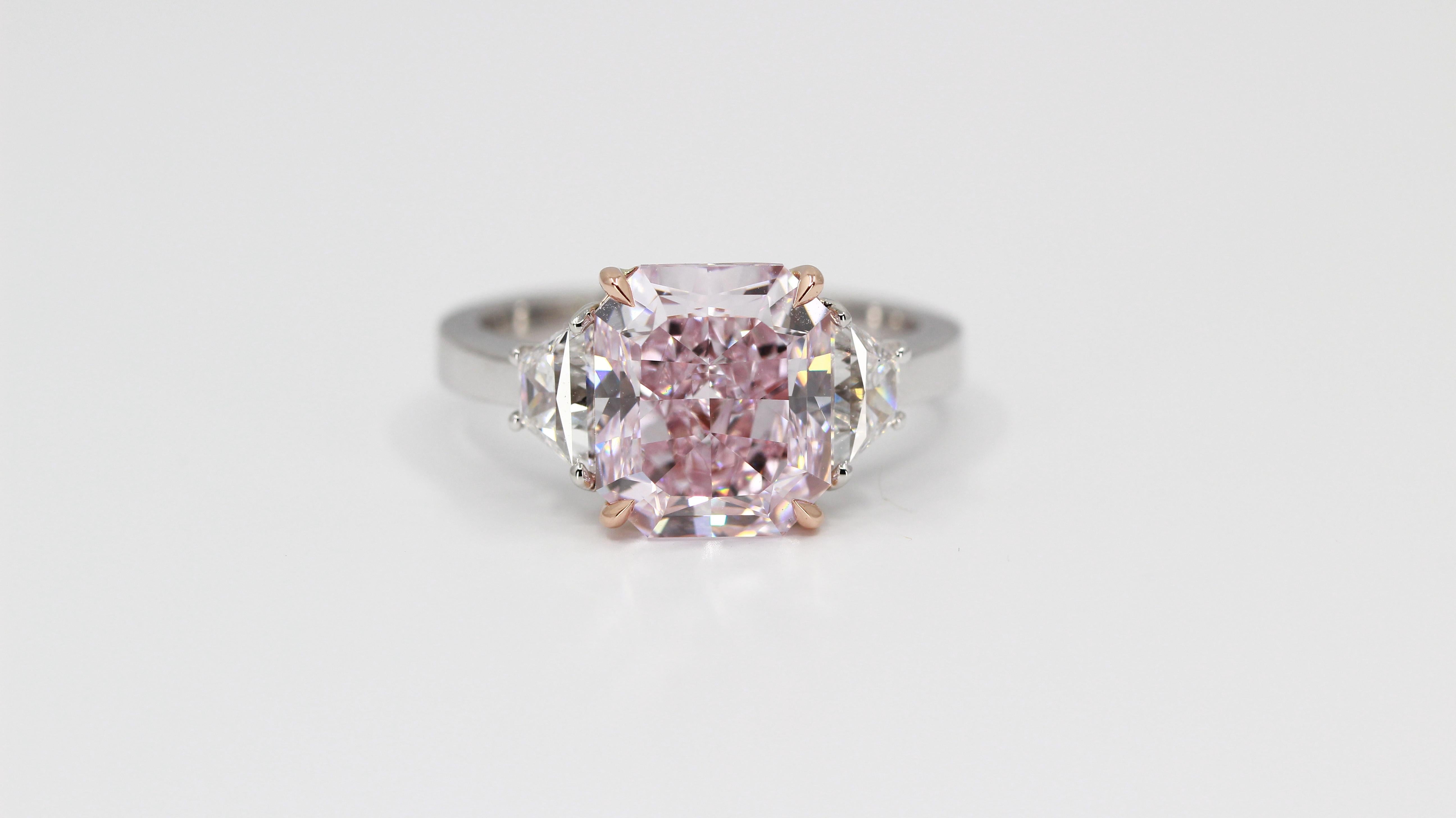 GIA-zertifizierter 4,24 Karat Ausgefallener lila-rosa, innen lupenreiner Diamantring 5