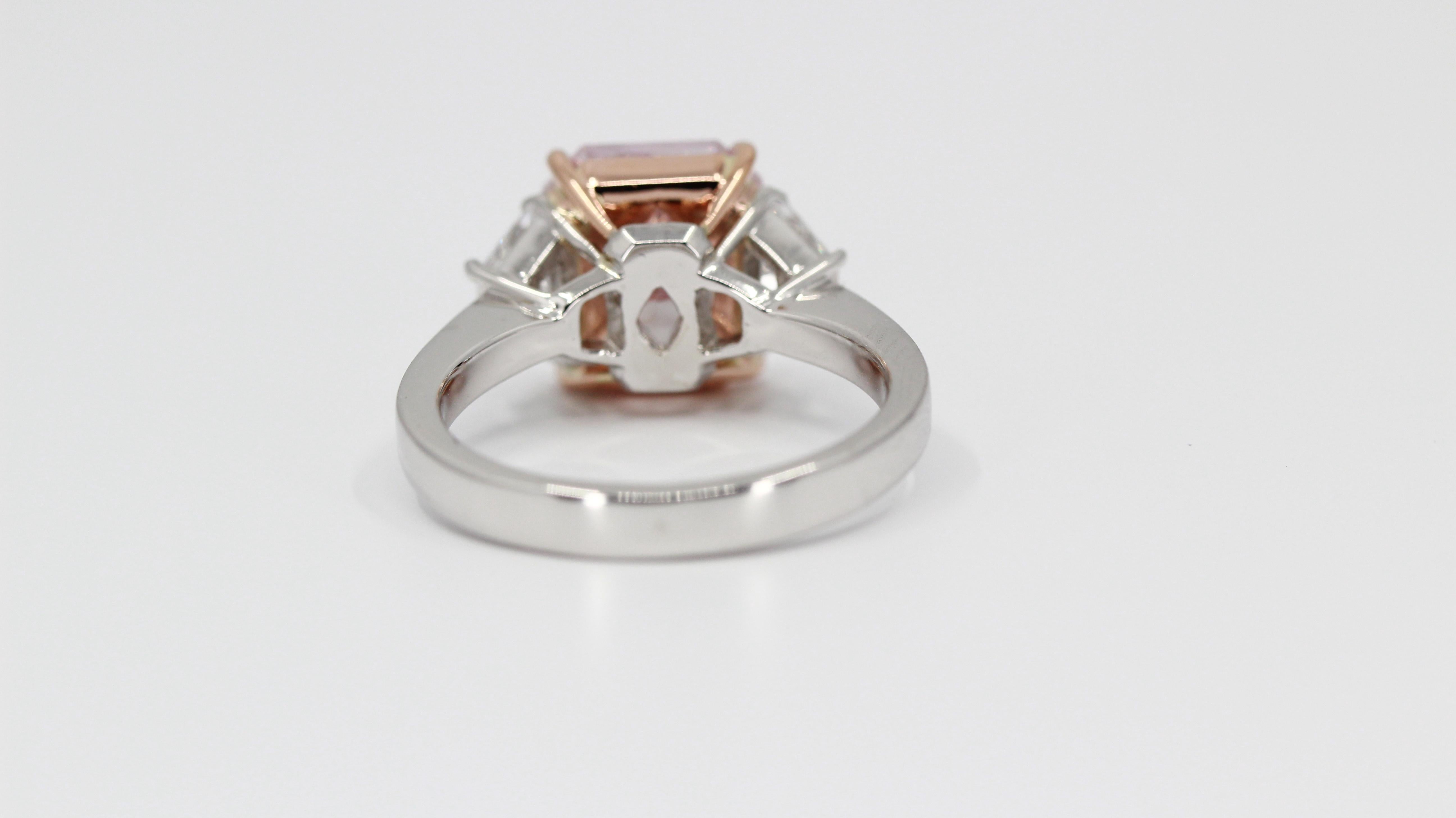 GIA-zertifizierter 4,24 Karat Ausgefallener lila-rosa, innen lupenreiner Diamantring 8