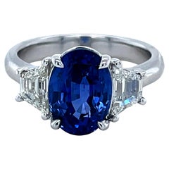 Bague en platine avec saphir de Ceylan certifié GIA de 4.25 carats et diamants