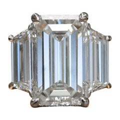 Bague en diamant à trois pierres, taille émeraude, certifiée GIA, 4.25 carats