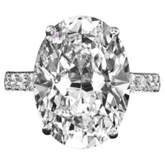 Anello con diamante ovale in platino Pave certificato GIA da 4,28 carati E VS2