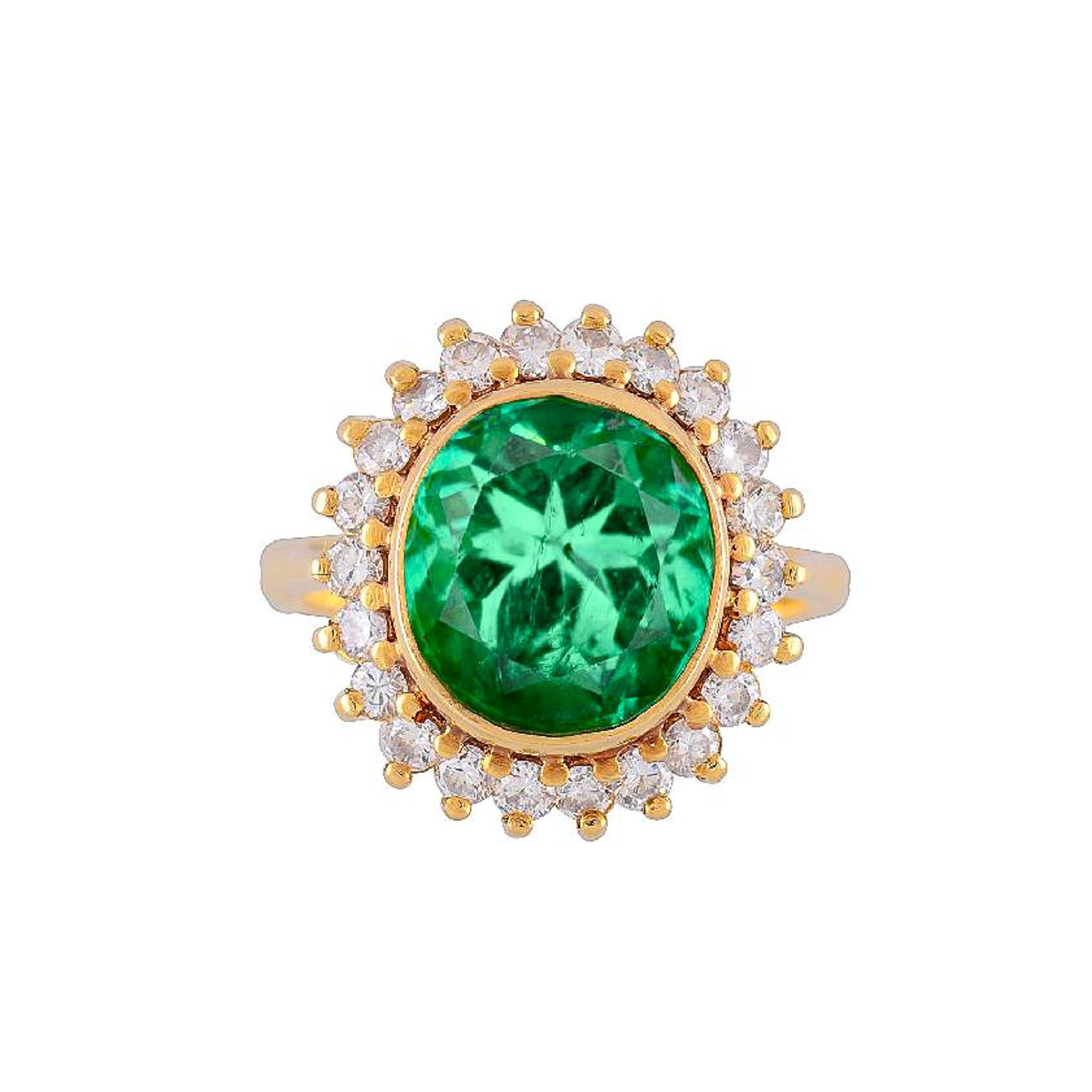 GIA Certified 4,3 Carat Colombian Emerald 18K Gold Button Sunburst Ring in vendita 7