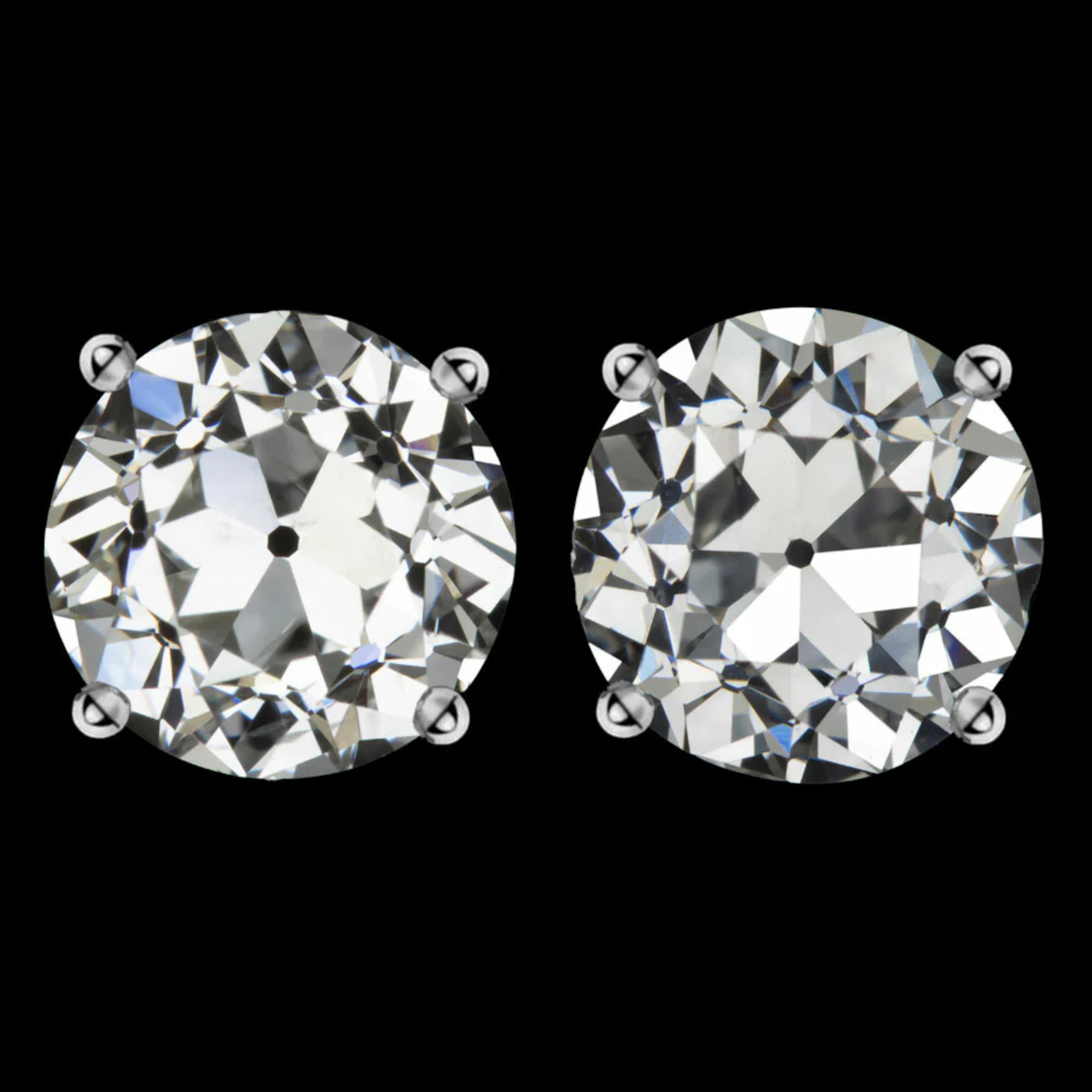 GIA Certified 4.32 Carat Old European Cut Diamond Pair Set in Platinum In condizioni ottime in vendita a Chicago, IL