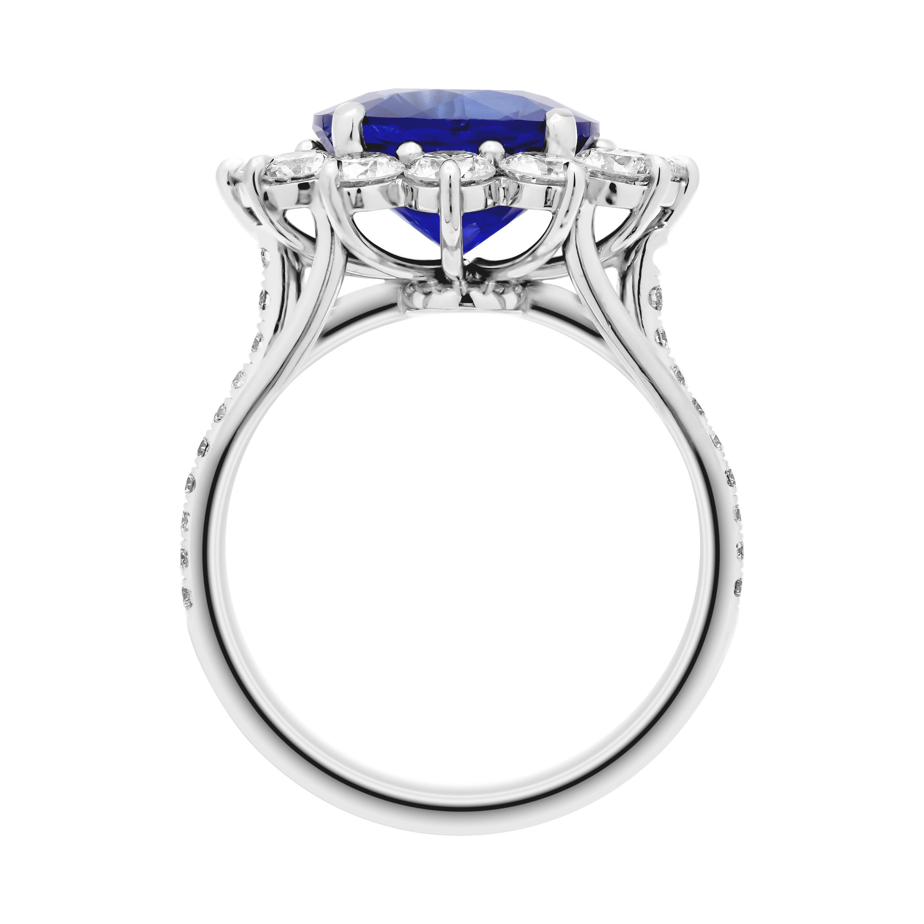 Round Cut GIA Certified 3.60 Carat Sapphire Ring For Sale