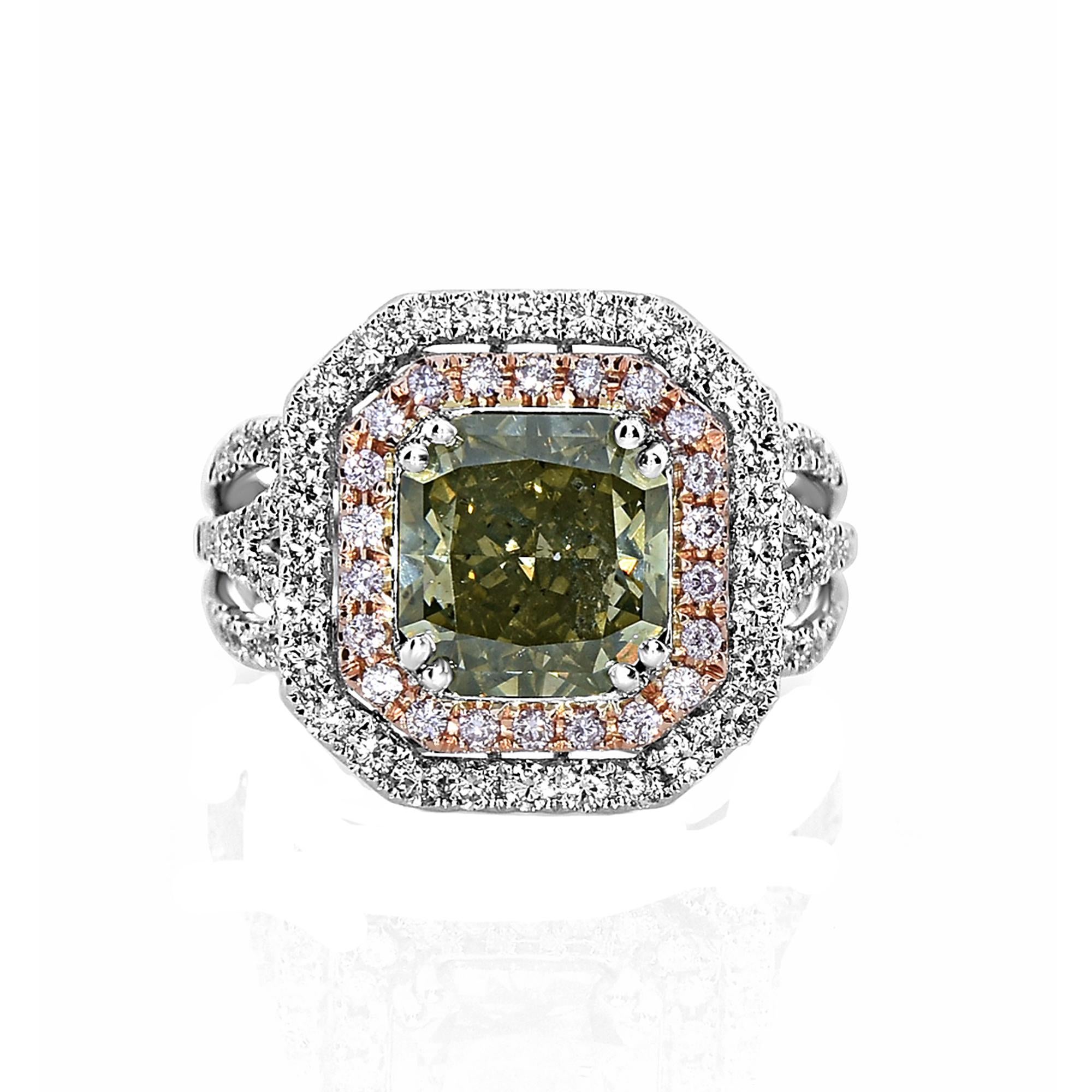 Weißgold-Cluster-Ring, GIA-zertifizierter 4,34 Karat rosa Fancy und weißer Diamant im Zustand „Neu“ im Angebot in New York, NY