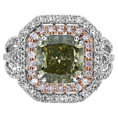 Bague grappe en or blanc avec diamants blancs et roses de fantaisie de 4,34 carats certifiés par le GIA