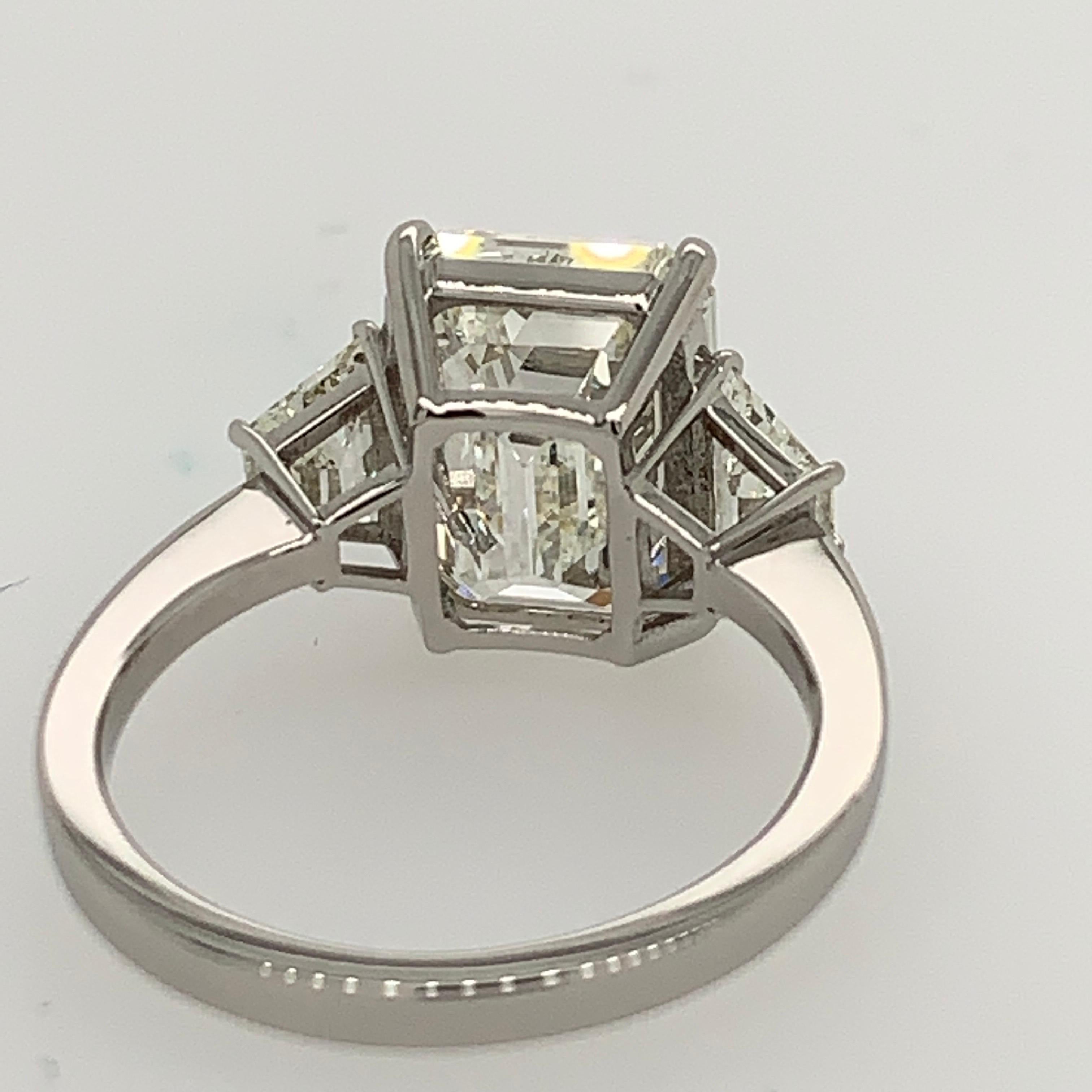 GIA Certified 4.40 Carat Emerald Cut J VS2 Natural Diamond Platinum Ring 3