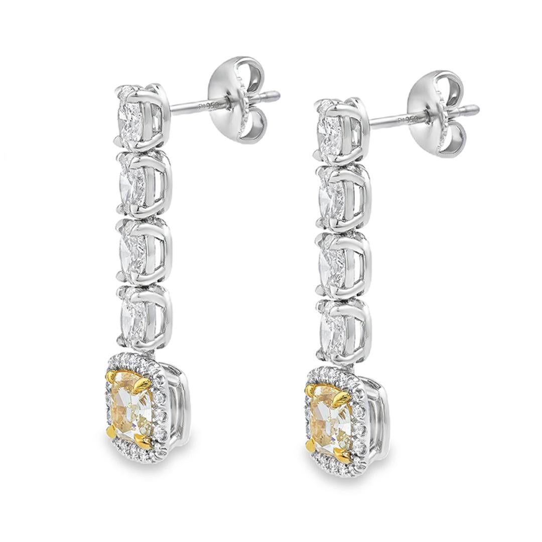 Contemporain Boucles d'oreilles pendantes en diamant jaune et blanc certifié GIA de 4,44 carats au total, taille mixte en vente